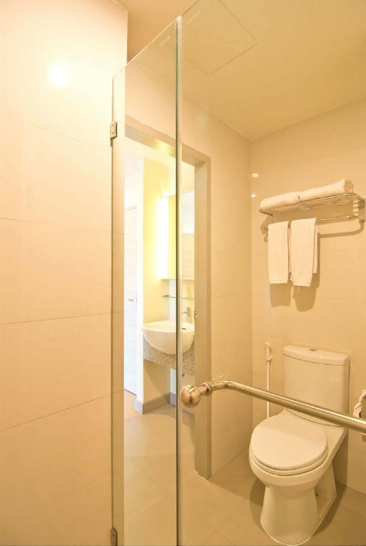 Sunshine One Otel Pattaya Dış mekan fotoğraf