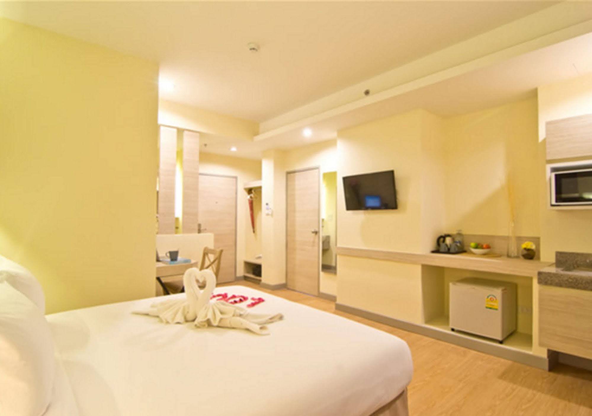 Sunshine One Otel Pattaya Dış mekan fotoğraf
