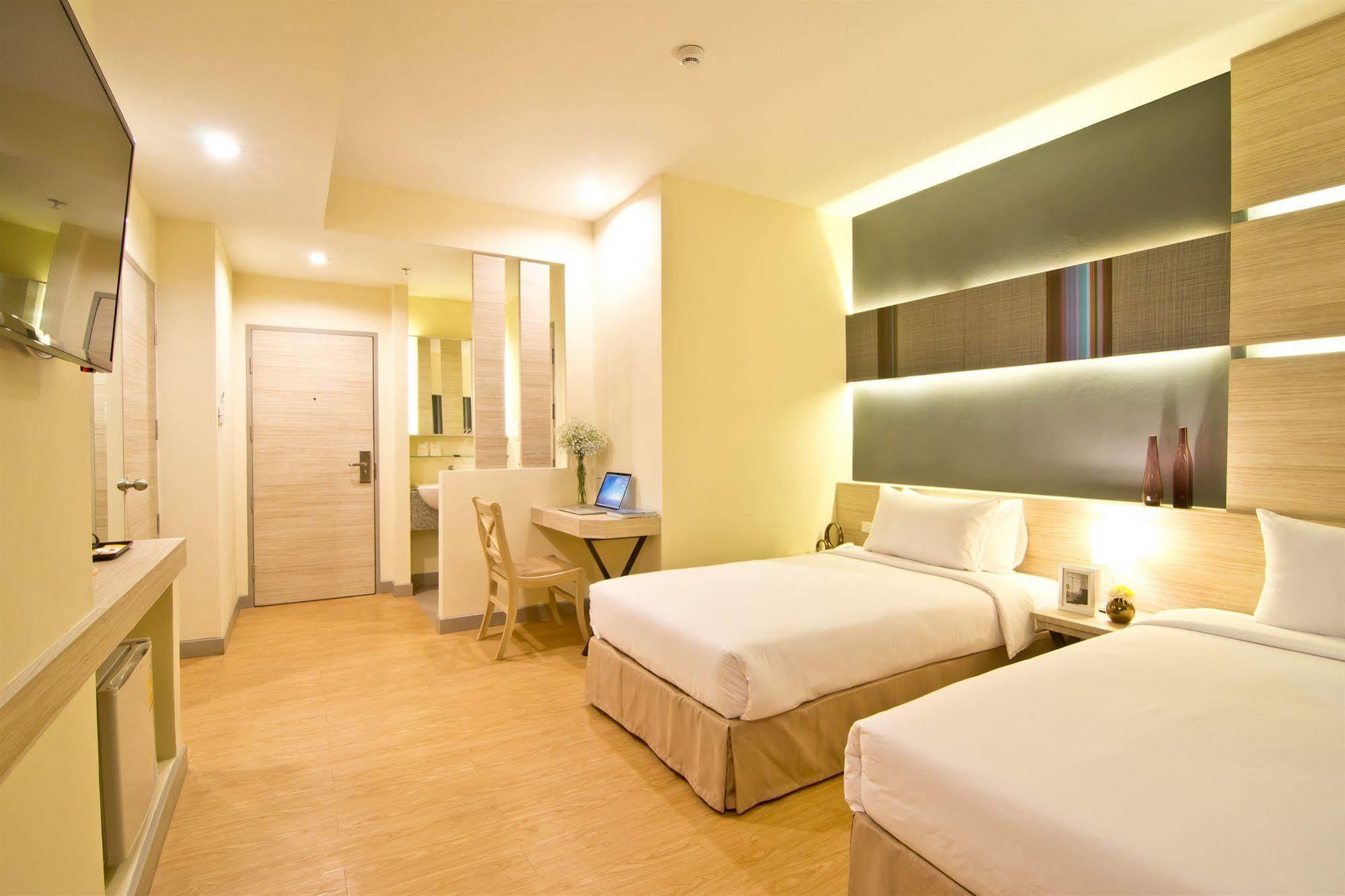 Sunshine One Otel Pattaya Dış mekan fotoğraf