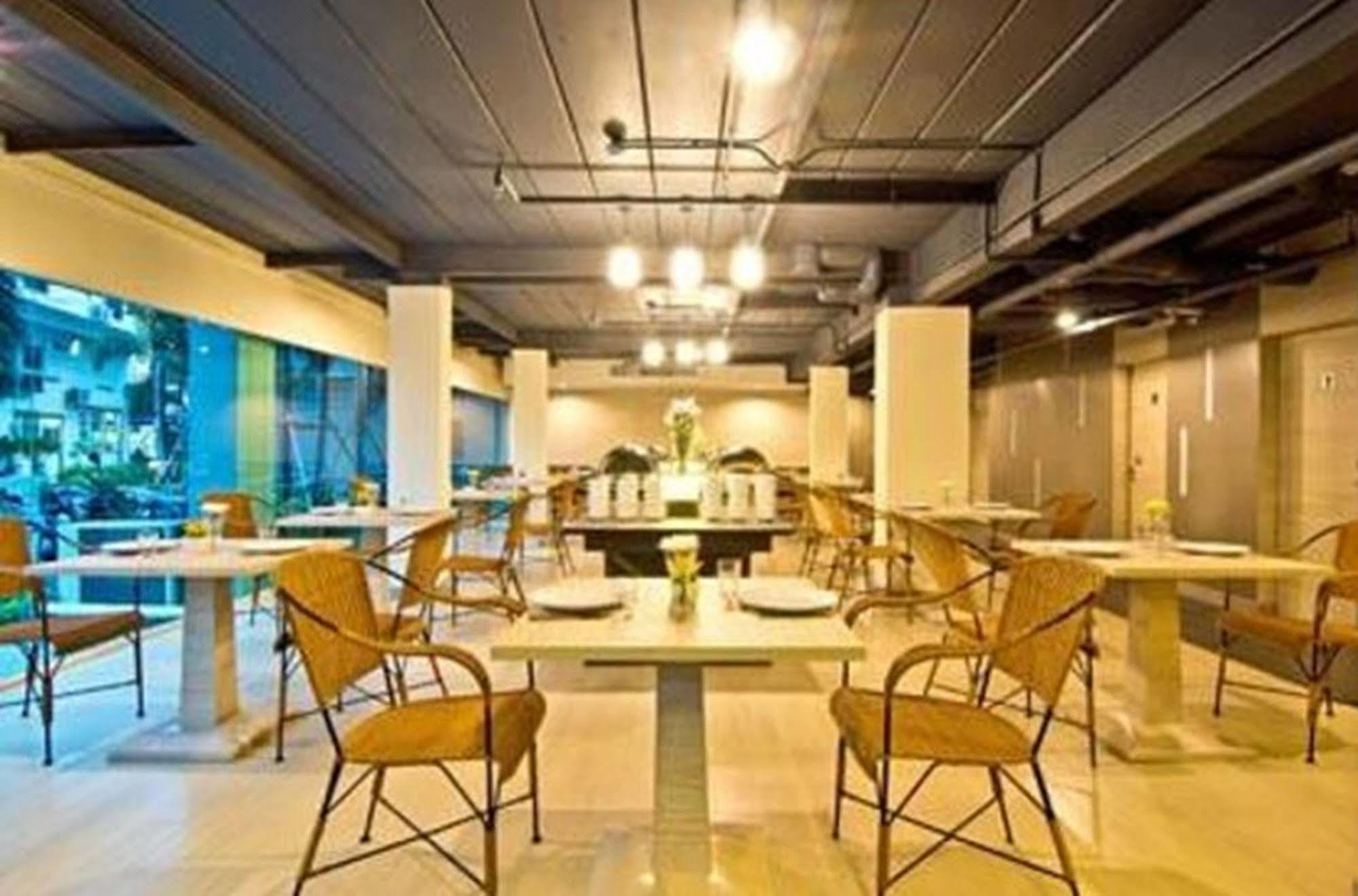 Sunshine One Otel Pattaya Dış mekan fotoğraf
