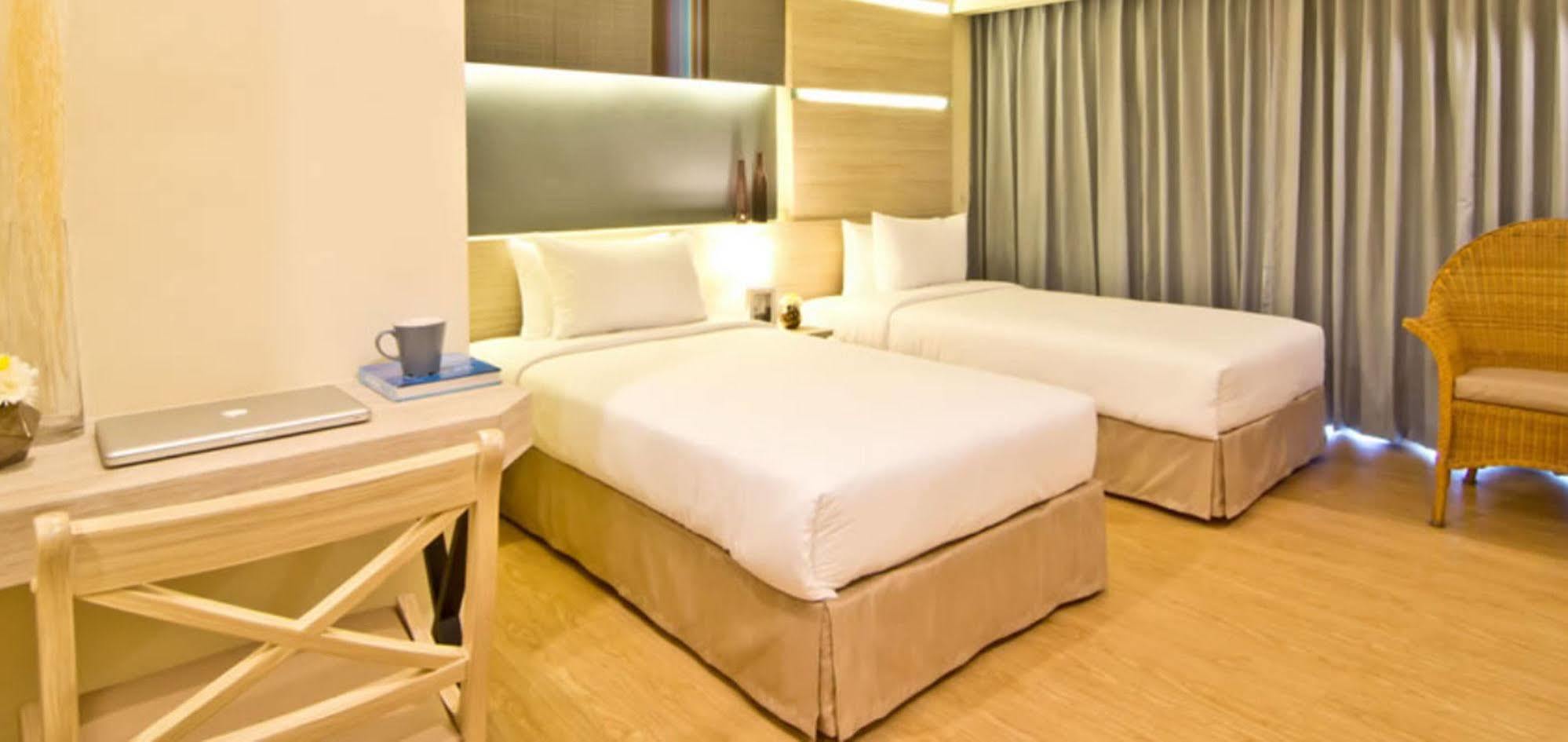 Sunshine One Otel Pattaya Dış mekan fotoğraf